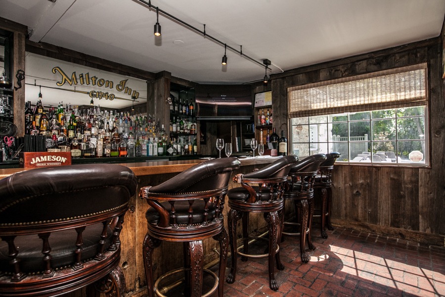 commercial electrician